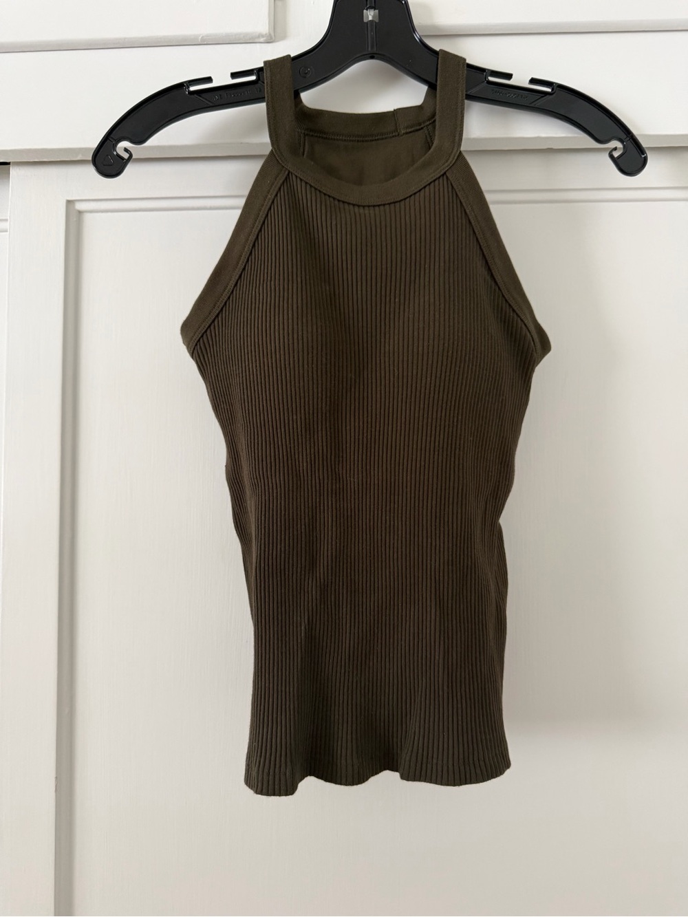 Uniqlo Halter Built in Bra Ribbed High-Neck Tank Top in Olive Green-Small
